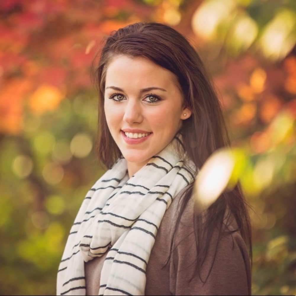 Meet your Posher, Danielle